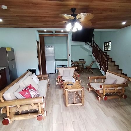 Bungalows Beachfront Hotel Пунта Ува Екстериор снимка