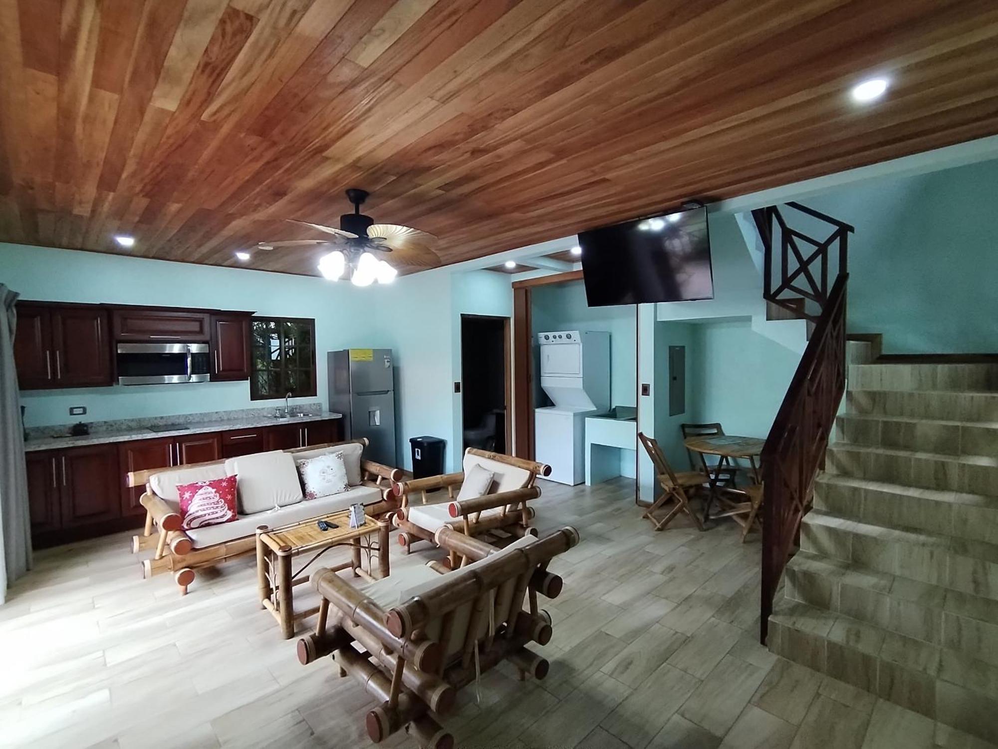 Bungalows Beachfront Hotel Пунта Ува Екстериор снимка