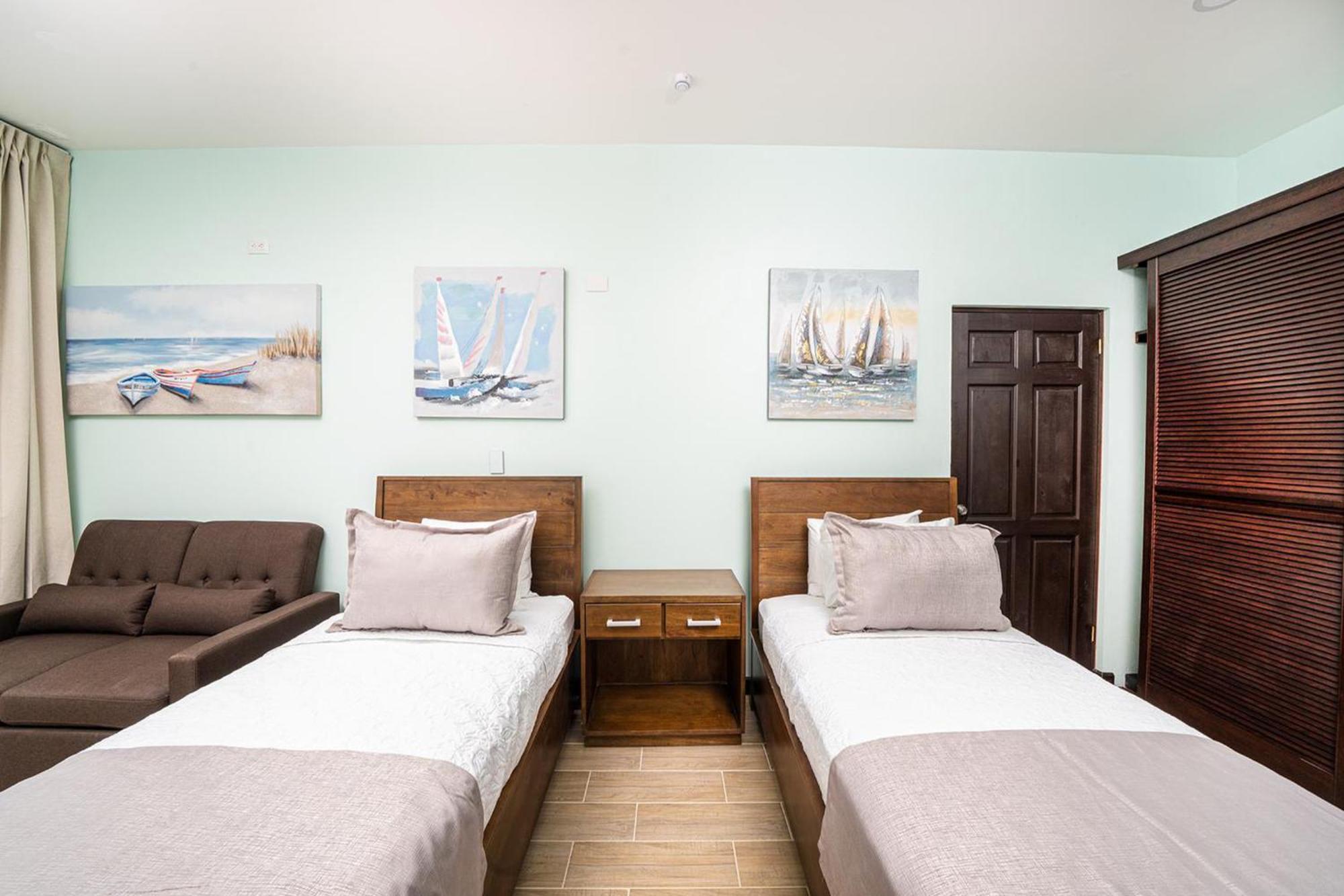 Bungalows Beachfront Hotel Пунта Ува Екстериор снимка